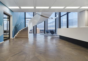 時(shí)尚辦公網(wǎng) 辦公設(shè)計(jì) 設(shè)計(jì)欣賞 設(shè)計(jì)解讀 德國(guó)法蘭克福咨詢公司現(xiàn)代多元辦公設(shè)計(jì)欣賞